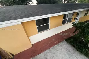 2201 N 56th Terrace, Hollywood, FL 33021 - Photo 10