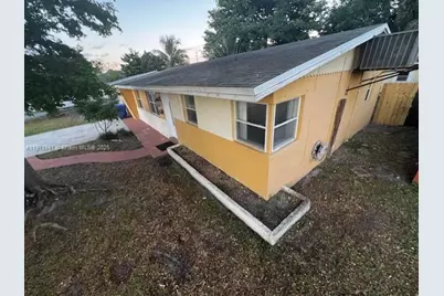 2201 N 56th Ter, Hollywood, FL 33021 - Photo 8