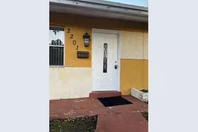 2201 N 56th Ter, Hollywood, FL 33021 - Photo 4