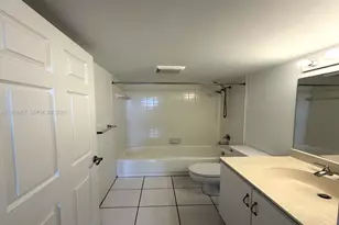 1400 SW 124th Terrace, Pembroke Pines, FL 33027 - Photo 16