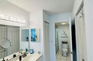 1400 SW 124th Terrace, Pembroke Pines, FL 33027 - Photo 8