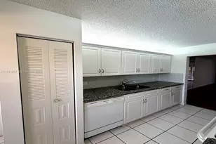 1400 SW 124th Terrace, Pembroke Pines, FL 33027 - Photo 2