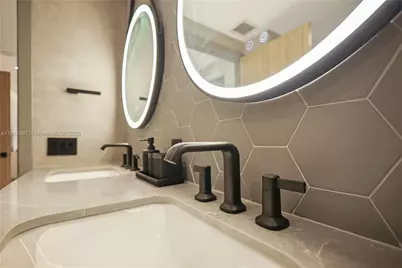 17375 Collins Ave #2701, Sunny Isles Beach, FL 33160 - Photo 28