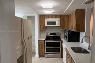 1040 NW 80th Ave, Margate, FL 33063 - Photo 6