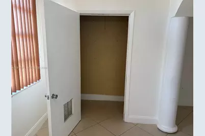 1040 NW 80th Ave #205, Margate, FL 33063 - Photo 10