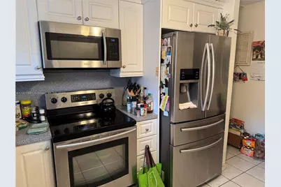 9781 Sunrise Lakes Blvd #202, Sunrise, FL 33322 - Photo 2