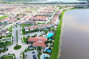 10583 W 35th Way, Hialeah, FL 33018 - Photo 16