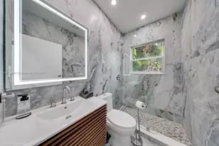 46 NE 43rd St, Miami, FL 33137 - Photo 12