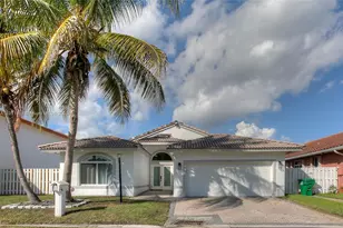 11611 SW 10th Ct, Pembroke Pines, FL 33025 - Photo 1