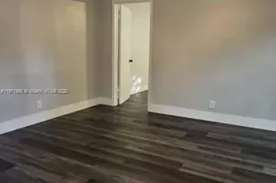 161 NW 40th St, Oakland Park, FL 33309 - Photo 6