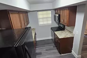 161 NW 40th St, Oakland Park, FL 33309 - Photo 16