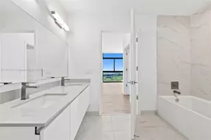 101 Diplomat Pkwy, Hallandale Beach, FL 33009 - Photo 24