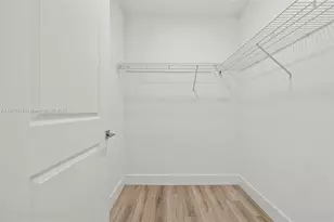 101 Diplomat Pkwy, Hallandale Beach, FL 33009 - Photo 32