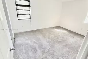 8632 NW 34th Pl, Sunrise, FL 33351 - Photo 12