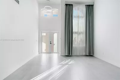 11583 NW 69th Ter, Doral, FL 33178 - Photo 14