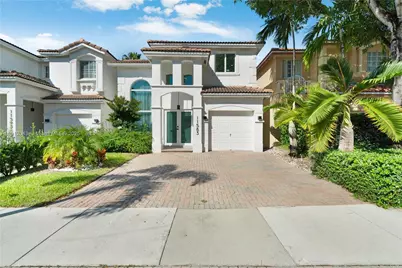 11583 NW 69th Ter, Doral, FL 33178 - Photo 4