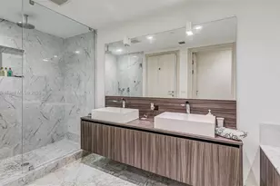 1000 Brickell Plaza, Miami, FL 33131 - Photo 32