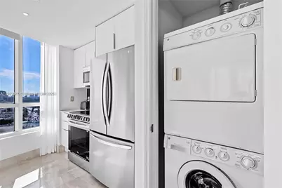4401 Collins Ave #1604, Miami Beach, FL 33140 - Photo 8