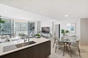88 SW 7th St, Miami, FL 33130 - Photo 6