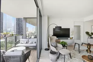 88 SW 7th St, Miami, FL 33130 - Photo 14