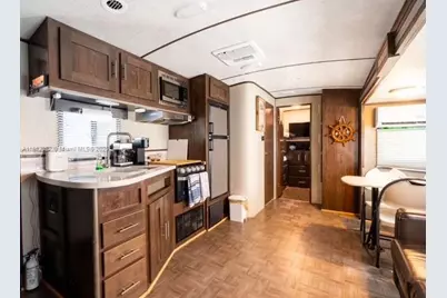 325 Calusa St #118, Key Largo, FL 33037 - Photo 2