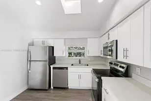 807 N 26th Ave, Hollywood, FL 33020 - Photo 12