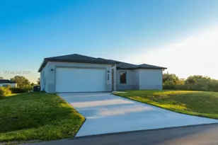 2713 56th St W, Lehigh Acres, FL 33971 - Photo 2