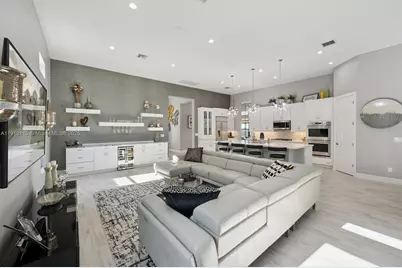 12065 N Kalmar Cir, Parkland, FL 33076 - Photo 16