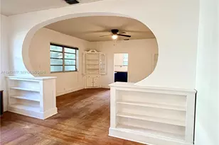 445 SW 24th Rd, Miami, FL 33129 - Photo 14