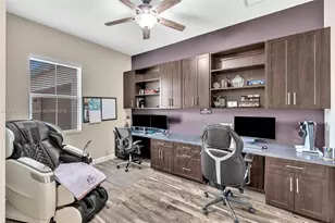 13220 SW 13th St, Davie, FL 33325 - Photo 2