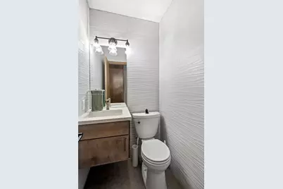 419 Alamanda Dr, Hallandale Beach, FL 33009 - Photo 28