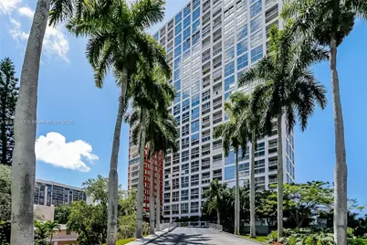 1541 Brickell Ave #C608, Miami, FL 33129 - Photo 6
