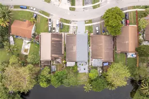 1221 SW 75th Ave, North Lauderdale, FL 33068 - Photo 20