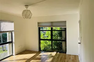 1650 NE 115th St, Miami, FL 33181 - Photo 12