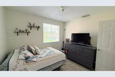 1002 NW 182nd Way, Pembroke Pines, FL 33029 - Photo 34