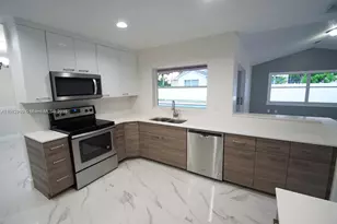 1002 NW 182nd Way, Pembroke Pines, FL 33029 - Photo 54