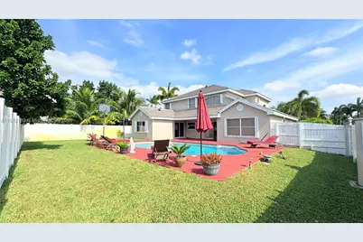 1002 NW 182nd Way, Pembroke Pines, FL 33029 - Photo 6