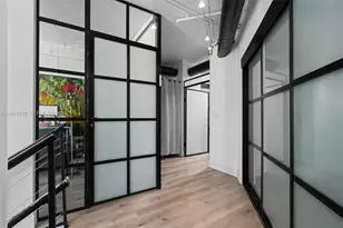 690 SW 1st Ct, Miami, FL 33130 - Photo 16