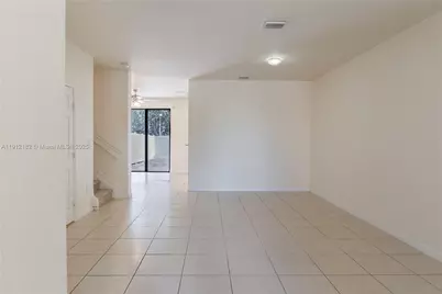 9045 W 33rd Ave #9045, Hialeah, FL 33018 - Photo 4