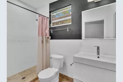 9324 Byron Ave, Surfside, FL 33154 - Photo 22