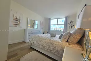 300 Bayview Dr, Sunny Isles Beach, FL 33160 - Photo 32