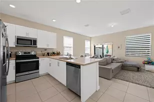 11006 W 32nd Ln, Hialeah, FL 33018 - Photo 6