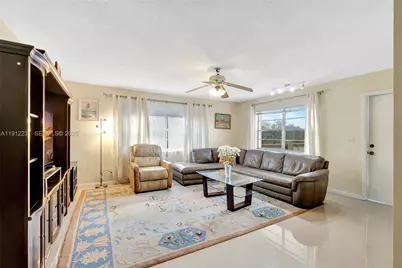 1943 Monroe St #310D, Hollywood, FL 33020 - Photo 2