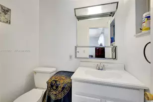 1943 Monroe St, Hollywood, FL 33020 - Photo 12