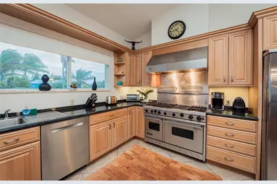 302 Balboa St #0, Hollywood, FL 33019 - Photo 18