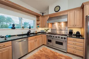 302 Balboa St, Hollywood, FL 33019 - Photo 18