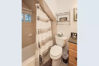 302 Balboa St #0, Hollywood, FL 33019 - Photo 38