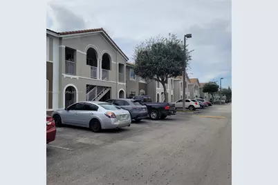 1666 SE 27th Ct #205, Homestead, FL 33035 - Photo 4