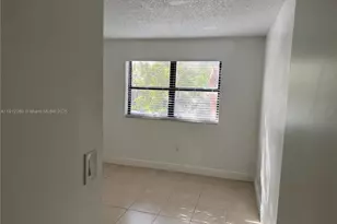 15630 SW 80th St, Miami, FL 33193 - Photo 12