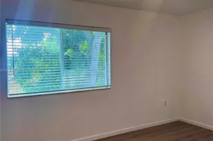 63 SE 3rd Ave, Hallandale Beach, FL 33009 - Photo 12